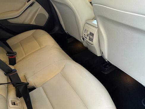 Used 2018 Mercedes-Benz GLA 250 4MATIC image 29