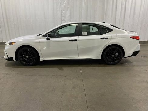 New 2026 Toyota Camry XLE w/ Convenience Package image 6