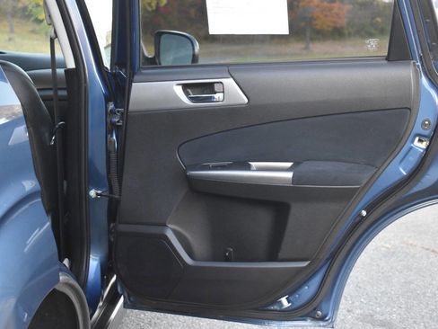 Used 2012 Subaru Forester 2.5X Limited image 11