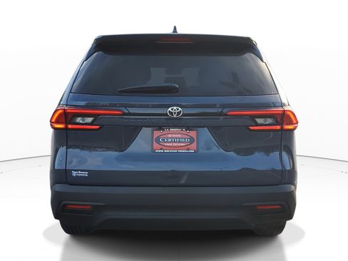 Certified 2025 Toyota Grand Highlander FWD image 5