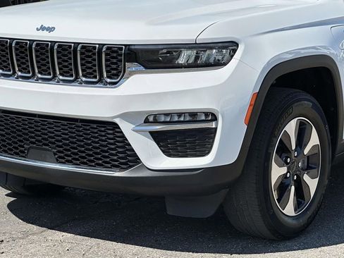 Used 2022 Jeep Grand Cherokee Limited 4xe AWD/4WD image 8