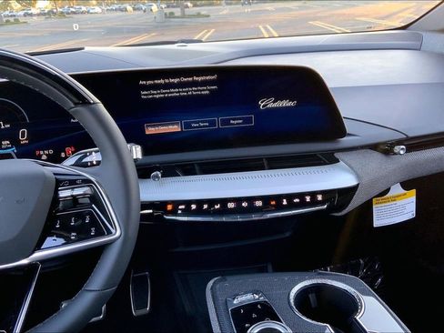 New 2026 Cadillac Optiq Sport 2 image 8