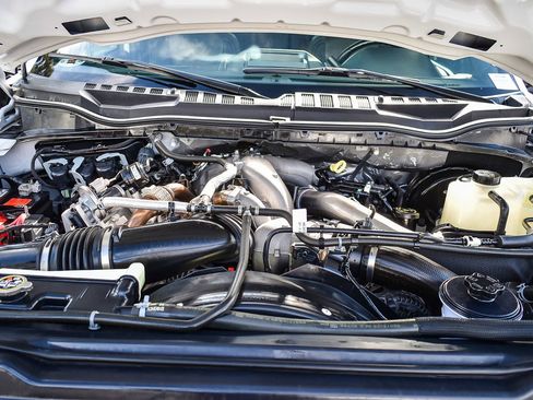 Used 2022 Ford F350 Lariat w/ FX4 Off-Road Package image 25