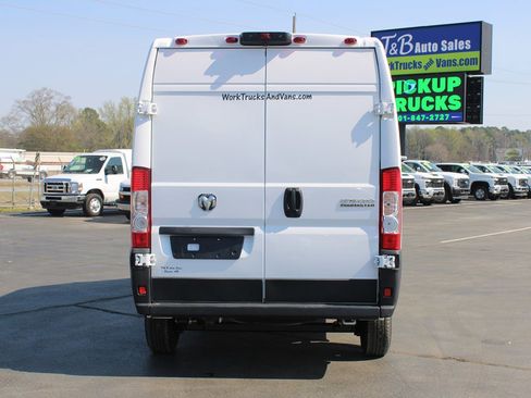 Used 2023 RAM ProMaster 2500 w/ Premium Convenience Group (B) image 9