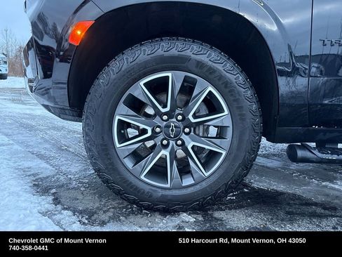 Used 2024 Chevrolet Tahoe Z71 w/ Luxury Package image 28