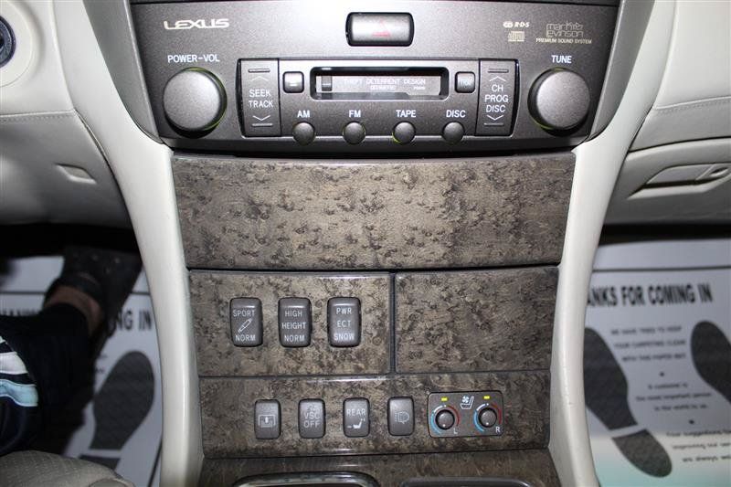Used 2002 Lexus LS 430 RWD image 22