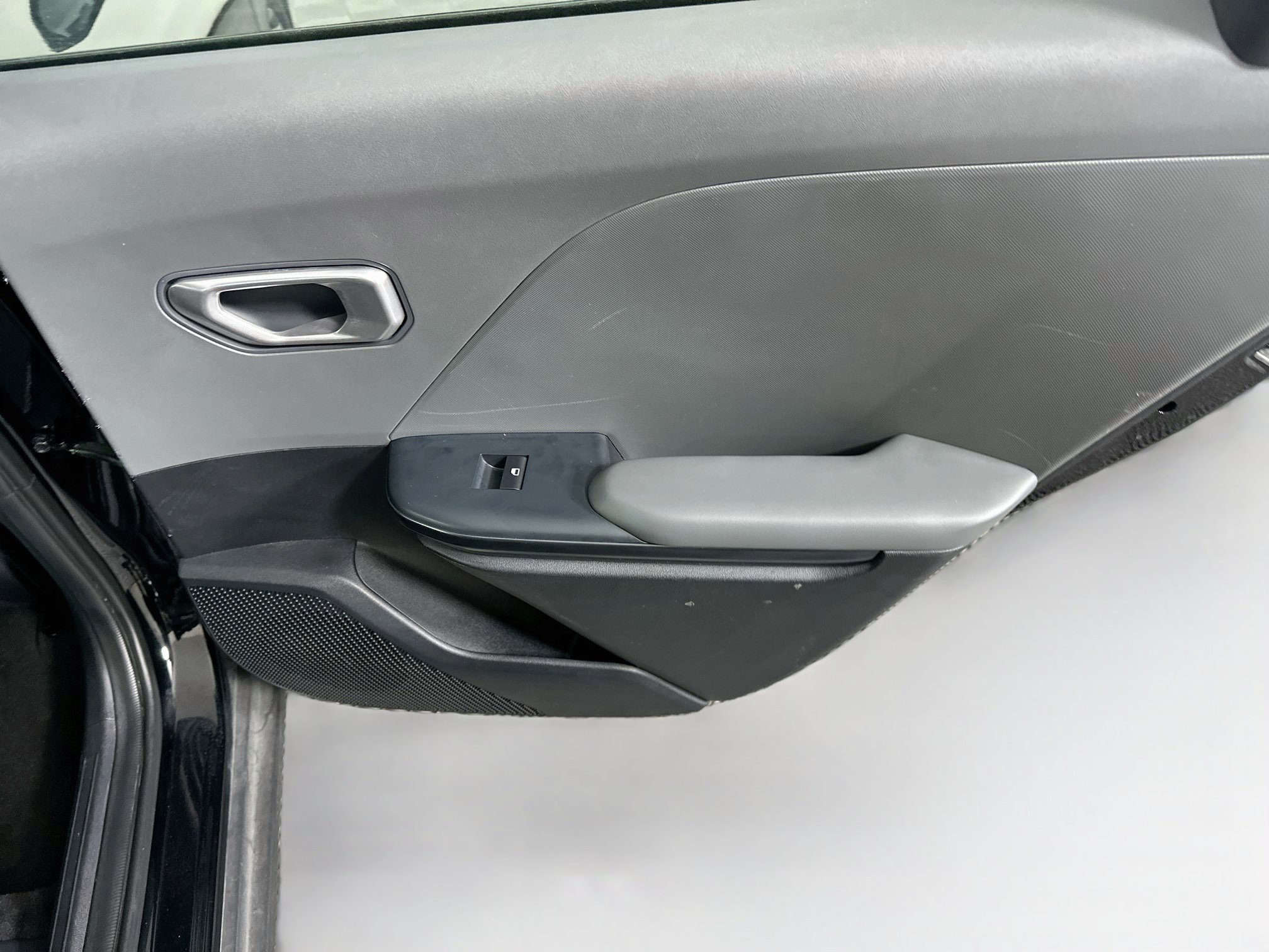 Used 2025 Kia K4 FWD image 28