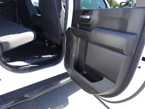 Used 2025 Chevrolet Silverado 2500 Custom w/ Custom Value Package AWD/4WD image 31