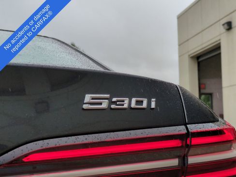 Used 2025 BMW 530i xDrive w/ Premium Package image 14