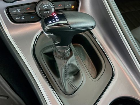 Used 2022 Dodge Challenger R/T w/ Performance Handling Group image 25