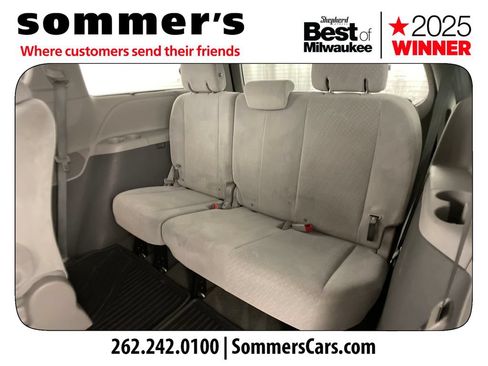 Used 2015 Toyota Sienna LE FWD image 25