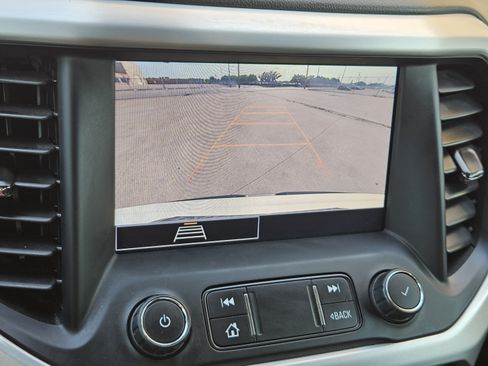Used 2022 GMC Acadia SLE w/ Elevation Edition FWD image 20