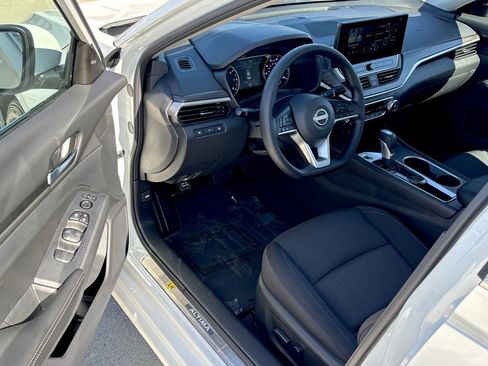 New 2025 Nissan Altima 2.5 SV w/ SV Special Edition Package image 11