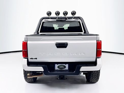 Used 2025 Toyota Tacoma TRD Sport AWD/4WD image 6