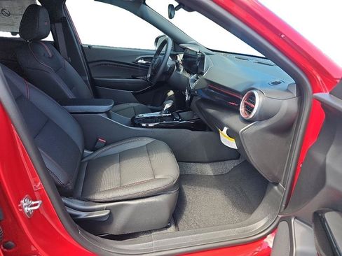 New 2026 Chevrolet Trax RS w/ Driver Confidence Package FWD image 10