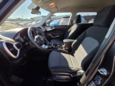 Used 2023 Kia Soul LX w/ Option Group 015 image 11