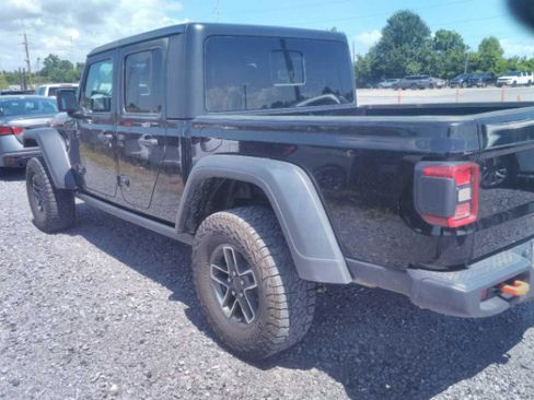 Used 2026 Jeep Gladiator Mojave AWD/4WD image 3