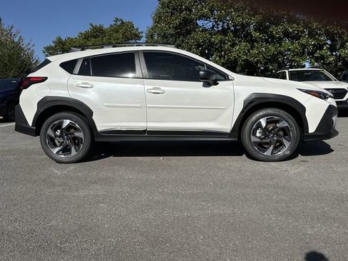 New 2025 Subaru Crosstrek 2.5i Limited image 2