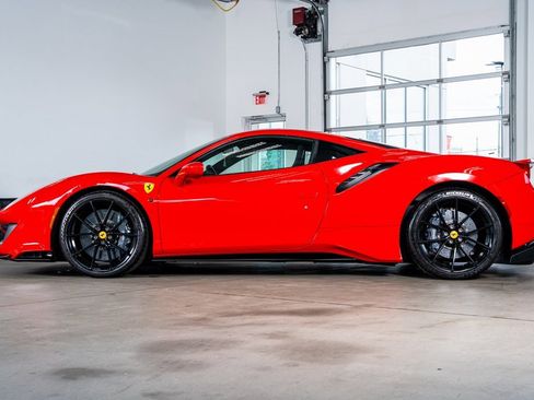 Used 2020 Ferrari 488 Pista Coupe image 8
