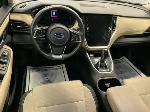 Used 2024 Subaru Outback Premium AWD/4WD image 4
