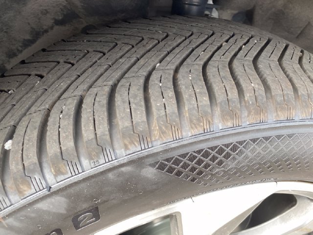 Used 2025 Ford Escape Platinum AWD/4WD image 24