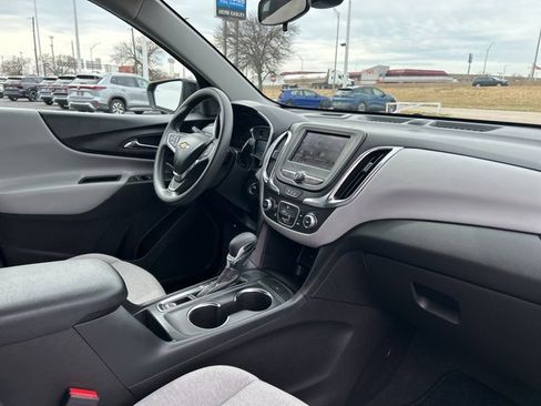 Used 2024 Chevrolet Equinox LT image 11