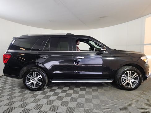 Certified 2022 Ford Expedition Limited image 8