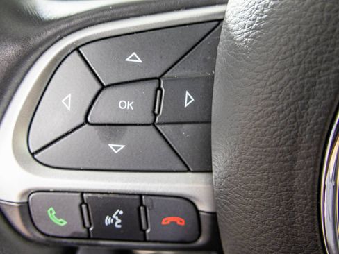 Used 2021 Jeep Compass Limited AWD/4WD image 31