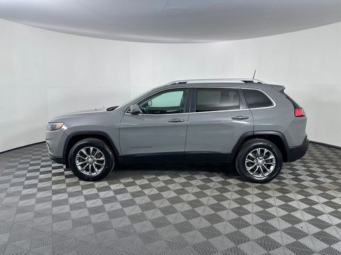Certified 2019 Jeep Cherokee Latitude Plus w/ Cold Weather Group image 3