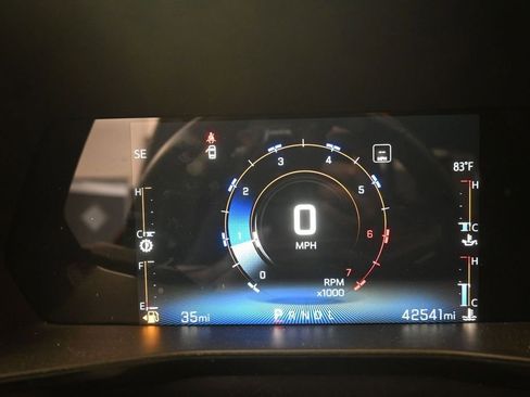 Used 2023 Chevrolet Colorado LT w/ LT Convenience Package RWD image 11