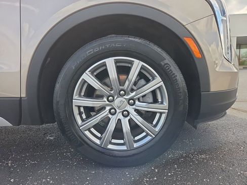 Used 2023 Cadillac XT4 Premium Luxury w/ Cold Weather Package FWD image 19