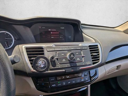 Used 2016 Honda Accord LX image 12