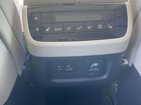 Used 2023 INFINITI QX60 Sensory w/ Cargo Package AWD/4WD image 12