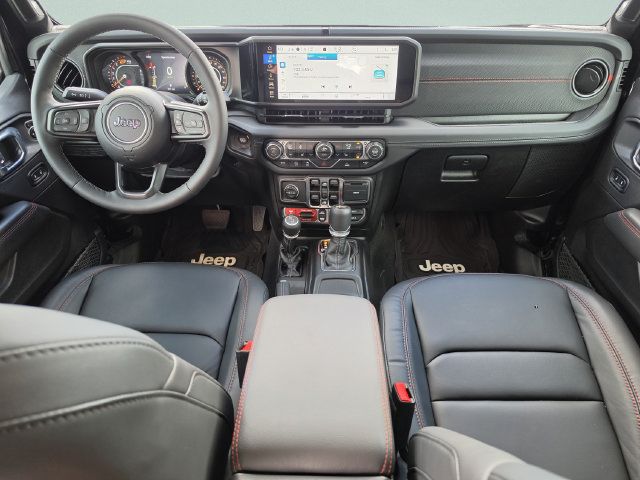 Used 2026 Jeep Wrangler Unlimited Rubicon AWD/4WD image 19