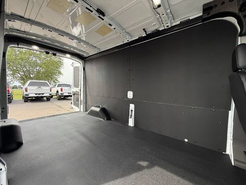 New 2026 Ford Transit 250 148 Medium Roof w/ Load Area Protection Package RWD image 25