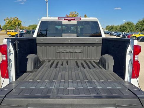 Used 2024 Chevrolet Silverado 1500 ZR2 w/ Technology Package image 12