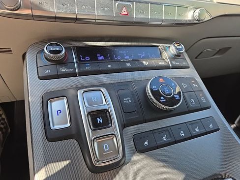 Used 2022 Hyundai Palisade Limited AWD/4WD image 24