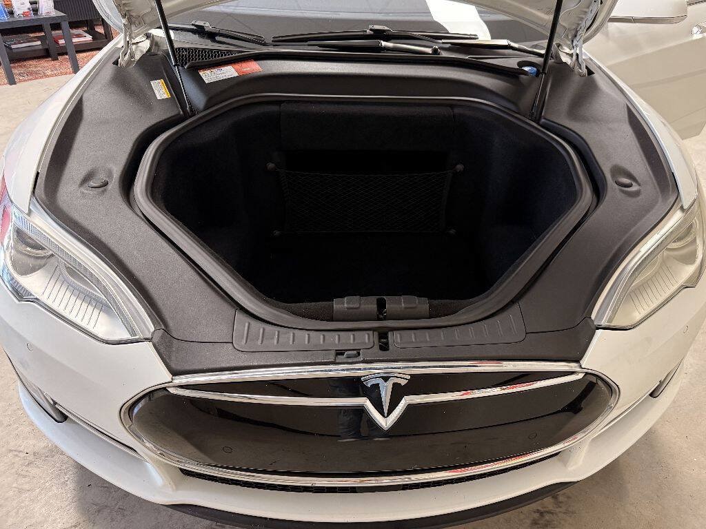 Used 2016 Tesla Model S 85 RWD image 25