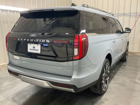 Used 2026 Ford Expedition Max Platinum w/ Platinum Ultimate Package AWD/4WD image 23