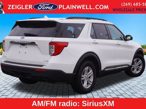 Used 2020 Ford Explorer XLT w/ Comfort Package image 5