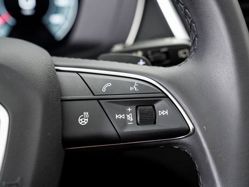 Certified 2025 Audi Q5 2.0T Premium Plus w/ Premium Plus Package image 13