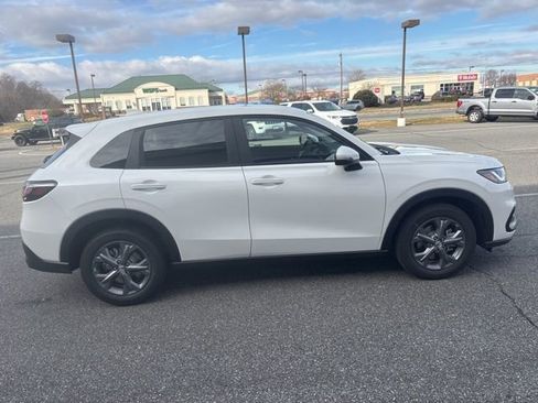 New 2026 Honda HR-V LX image 6