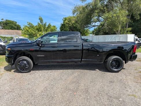 New 2026 RAM 3500 Laramie AWD/4WD image 6