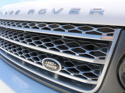 Used 2011 Land Rover Range Rover Supercharged AWD/4WD image 30
