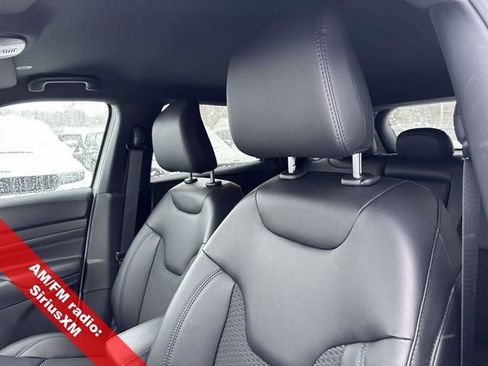 New 2026 Jeep Compass Latitude image 13