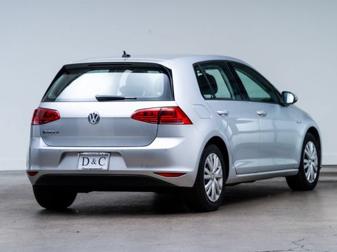 Used 2015 Volkswagen e-Golf Limited Edition FWD image 5