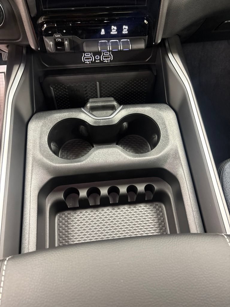 New 2026 RAM 1500 Big Horn AWD/4WD image 14