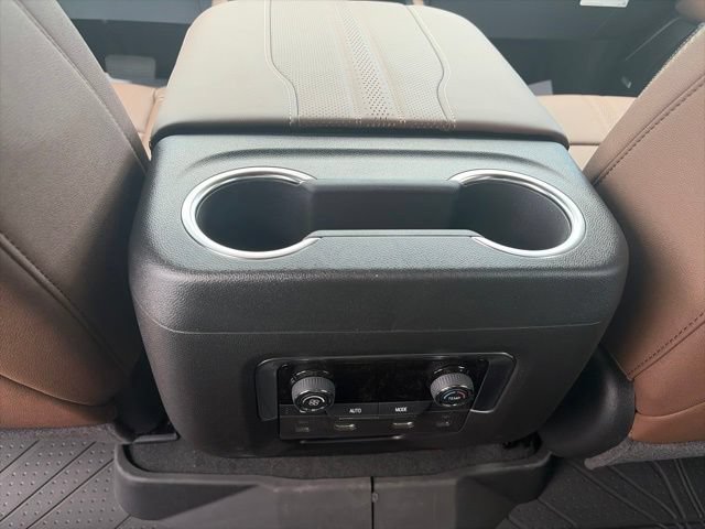 Used 2026 Chevrolet Tahoe High Country AWD/4WD image 14