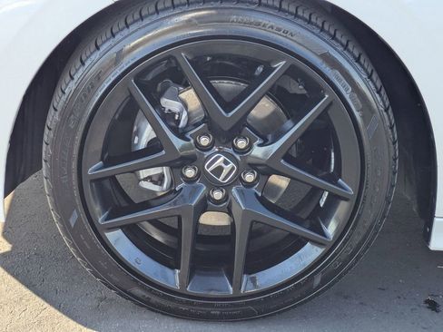 Certified 2025 Honda Civic Sport image 22