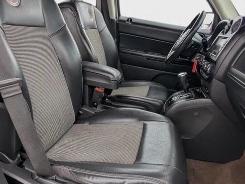 Used 2014 Jeep Patriot Latitude w/ Freedom Edition Package image 12